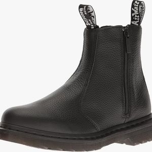 Dr. Martens Women's 2976 Air Walk Chelsea Boot 10 Black Durable Grizzly Leather